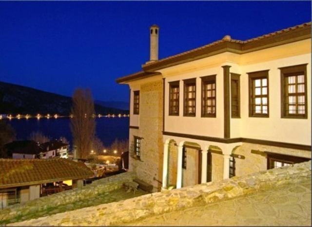 Vergoula'S Mansion Kastoria Bagian luar foto