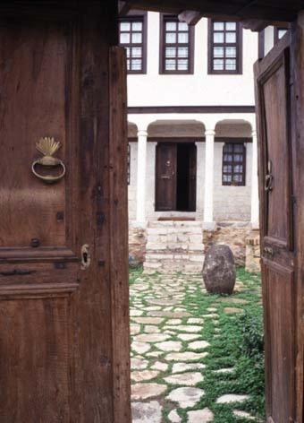Vergoula'S Mansion Kastoria Bagian luar foto
