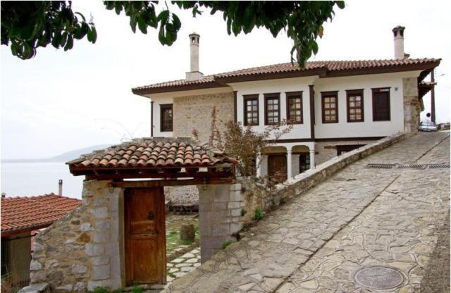 Vergoula'S Mansion Kastoria Bagian luar foto